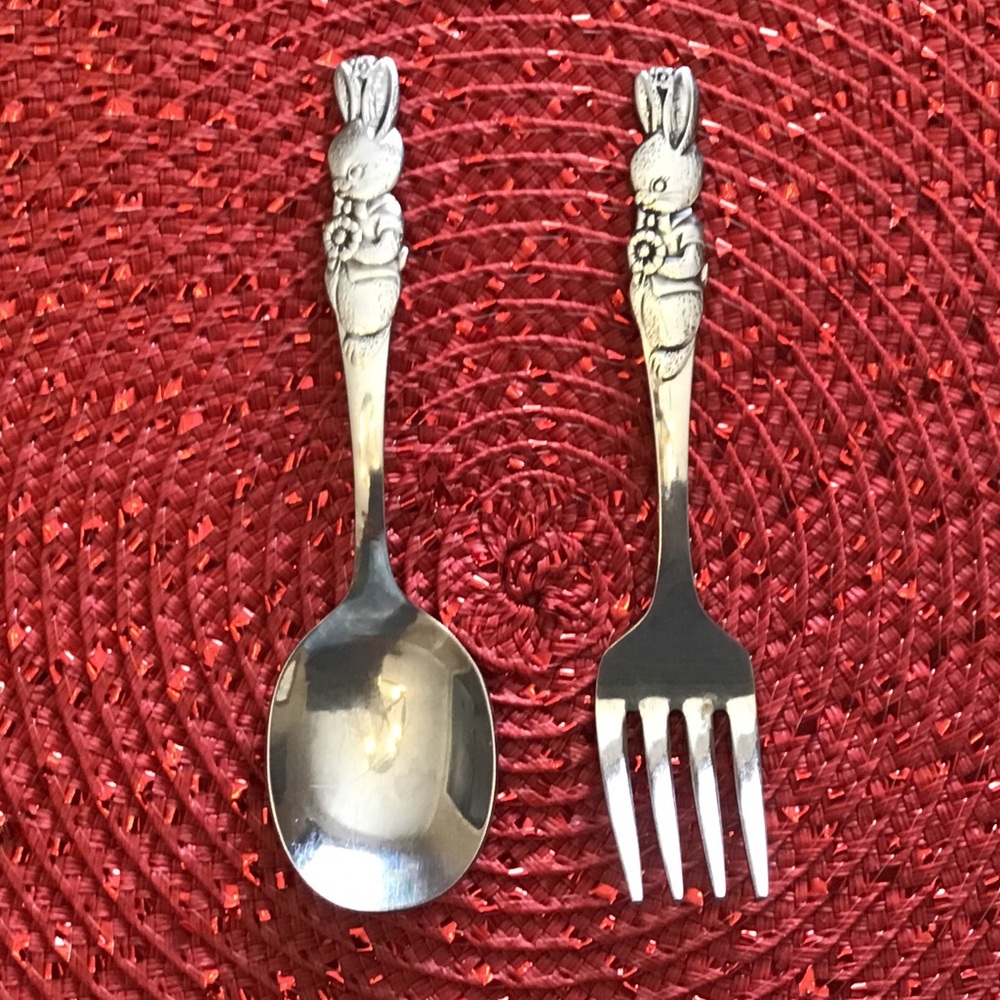 Oneida Peter Rabbit baby flatware set. Vintage - Picture 3 of 6